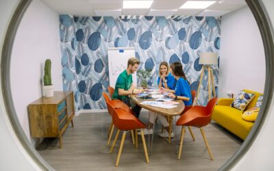 Beyond the Desk: The Coolest Features of a Co-Working Workspace